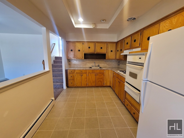 2 Bedrooms, Canarsie Rental in NYC for $2,100 - Photo 1