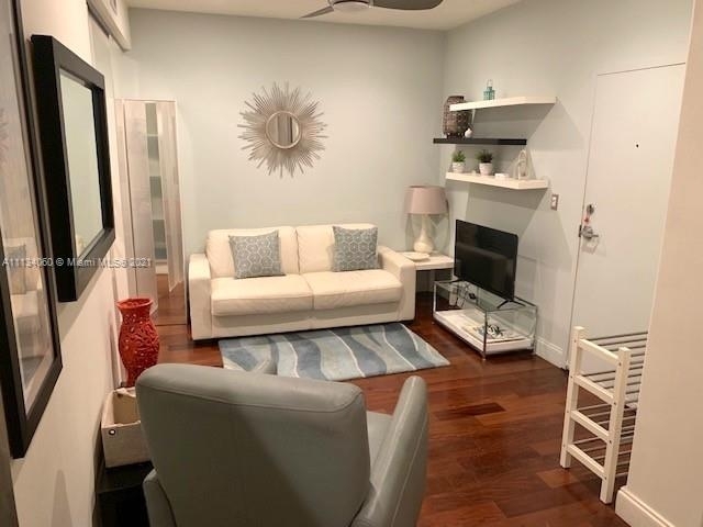 1 Bedroom, Espanola Villas Rental in Miami, FL for $1,800 - Photo 1