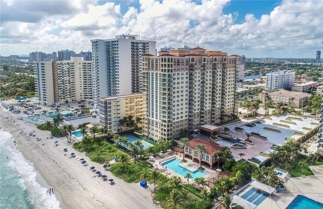 3 Bedrooms, Hallandale Beach Rental in Miami, FL for $6,300 - Photo 1
