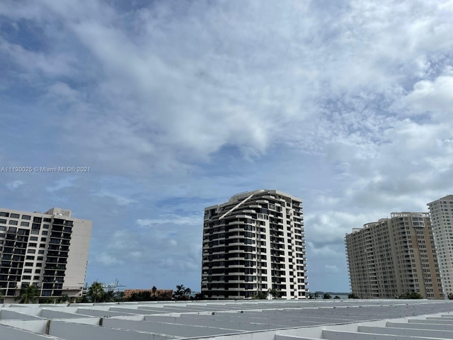 2 Bedrooms, Brickell Key Rental in Miami, FL for $3,500 - Photo 1