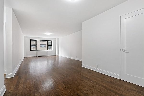 1 Bedroom, Sutton Place Rental in NYC for $3,900 - Photo 1