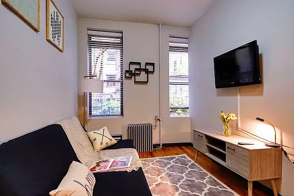 Studio, East Village Rental in NYC for $2,475 - Photo 1