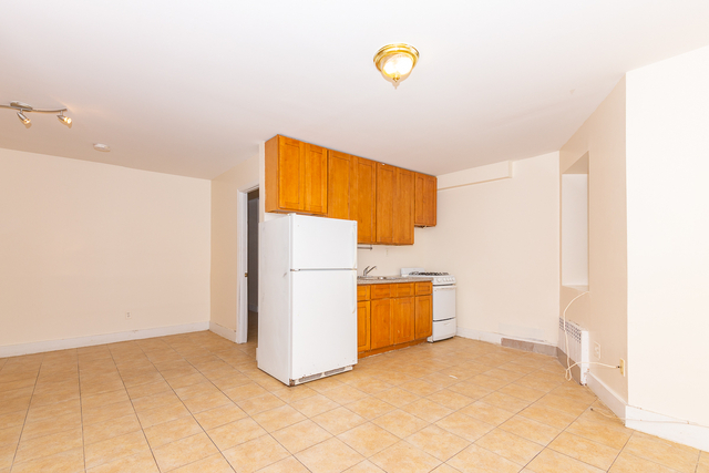 2 Bedrooms, Crown Heights Rental in NYC for $1,750 - Photo 1