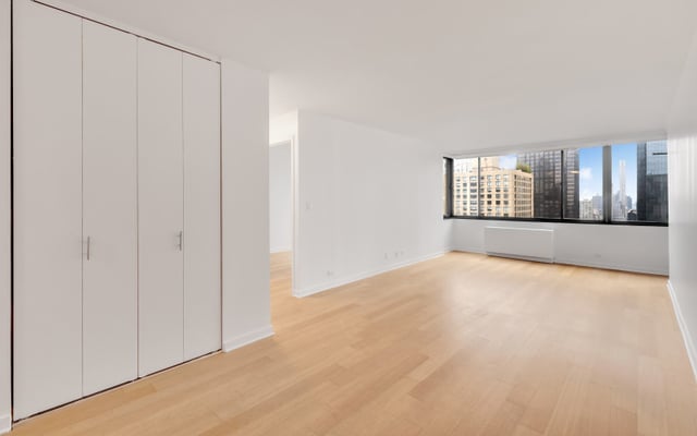 2 Bedrooms, Lincoln Square Rental in NYC for $6,550 - Photo 1
