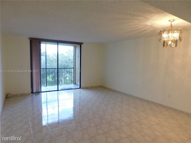 2 Bedrooms, Kendall Rental in Miami, FL for $1,800 - Photo 1