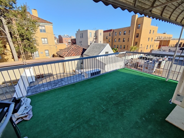 2 Bedrooms, Dyker Heights Rental in NYC for $2,295 - Photo 1