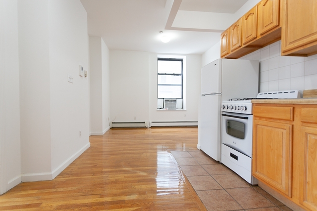 3 Bedrooms, Lower East Side Rental in NYC for $4,900 - Photo 1