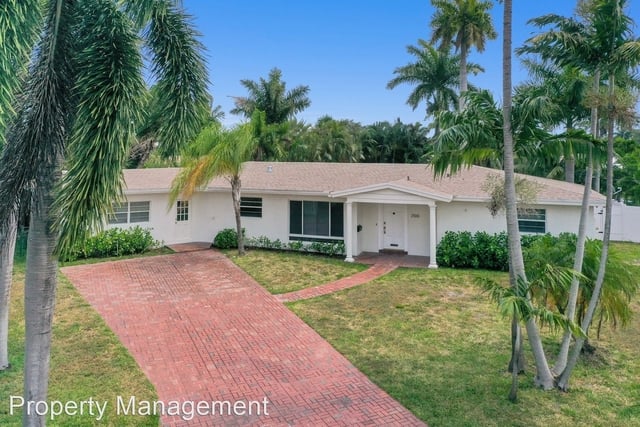 4 Bedrooms, Wilton Manors Rental in Miami, FL for $8,499 - Photo 1