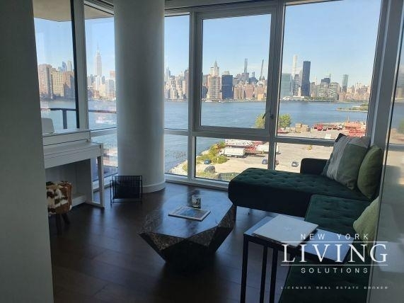 3 Bedrooms, Greenpoint Rental in NYC for $6,630 - Photo 1