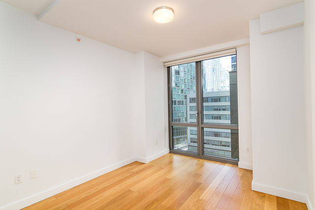 1 Bedroom, Hell's Kitchen Rental in NYC for $3,740 - Photo 1
