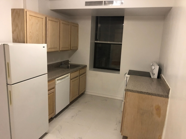 3 Bedrooms, Washington Heights Rental in NYC for $2,333 - Photo 1