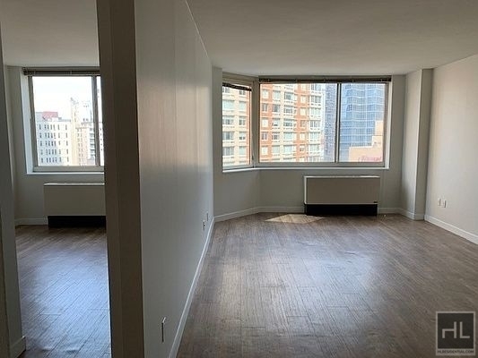 2 Bedrooms, Theater District Rental in NYC for $6,001 - Photo 1
