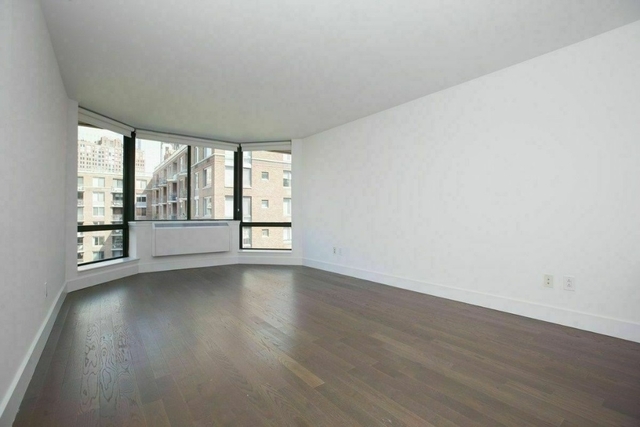 2 Bedrooms, Battery Park City Rental in NYC for $4,999 - Photo 1