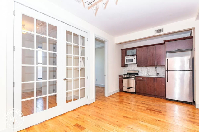 3 Bedrooms, Crown Heights Rental in NYC for $2,900 - Photo 1