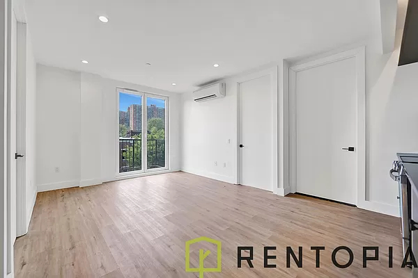 2 Bedrooms, Ocean Hill Rental in NYC for $3,150 - Photo 1