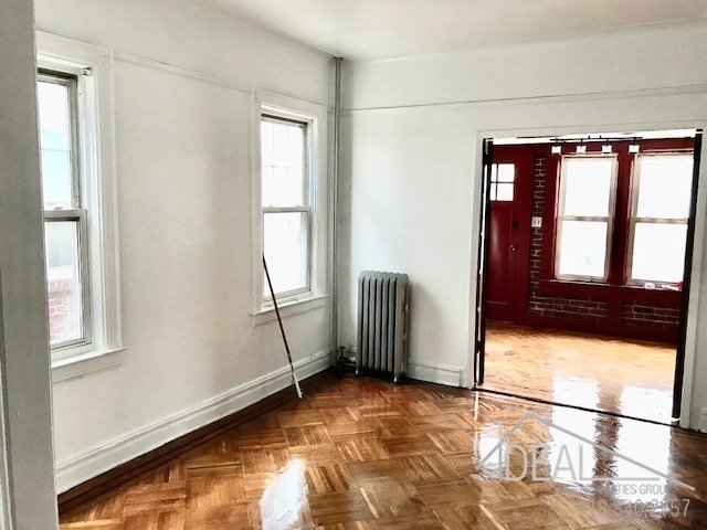 3 Bedrooms, Flatlands Rental in NYC for $2,500 - Photo 1