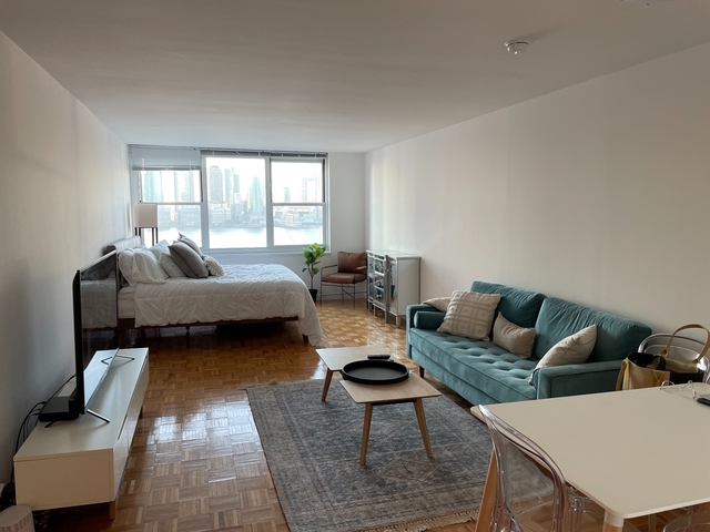 Studio, Battery Park City Rental in NYC for $3,200 - Photo 1