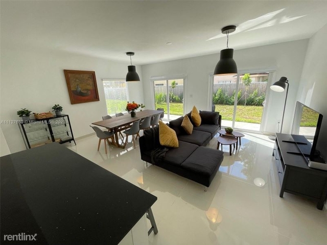 4 Bedrooms, Vitran at Naranja Estates Rental in Miami, FL for $5,450 - Photo 1