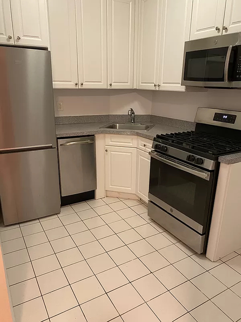 1 Bedroom, Yorkville Rental in NYC for $2,646 - Photo 1