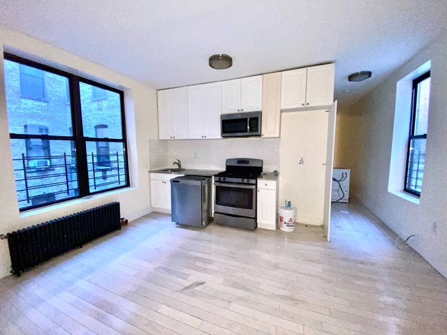 4 Bedrooms, Washington Heights Rental in NYC for $3,704 - Photo 1