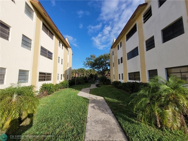 3 Bedrooms, Coral Springs-Margate Rental in Miami, FL for $2,300 - Photo 1