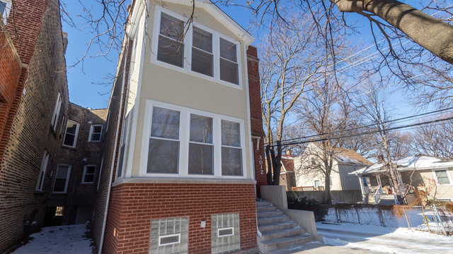 3 Bedrooms, Avondale Rental in Chicago, IL for $2,200 - Photo 1