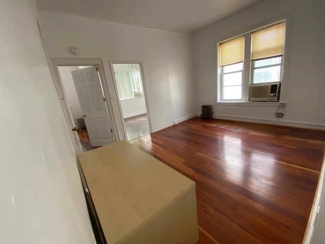 2 Bedrooms, Bensonhurst Rental in NYC for $1,700 - Photo 1