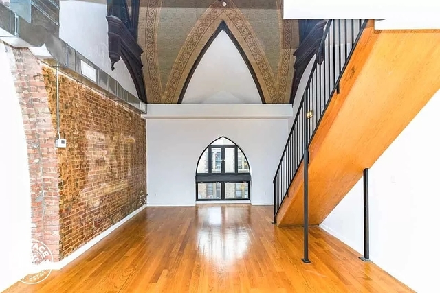 2 Bedrooms, Bushwick Rental in NYC for $4,399 - Photo 1