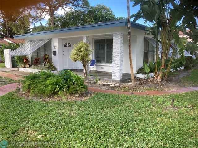 2 Bedrooms, Lake Ridge Rental in Miami, FL for $2,900 - Photo 1