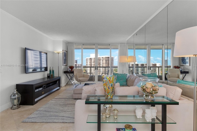 2 Bedrooms, The Point at The Waterways Rental in Miami, FL for $5,000 - Photo 1
