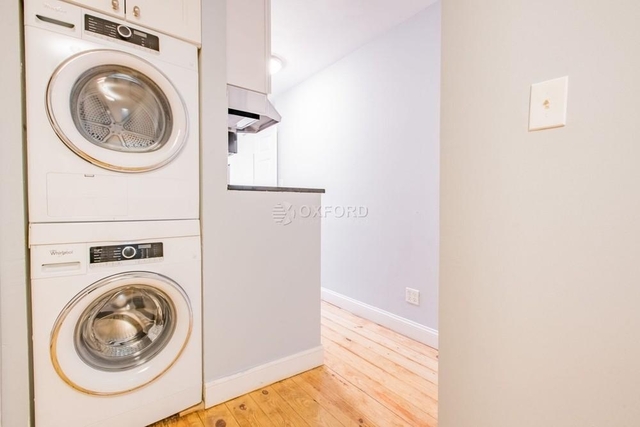 3 Bedrooms, Alphabet City Rental in NYC for $5,205 - Photo 1