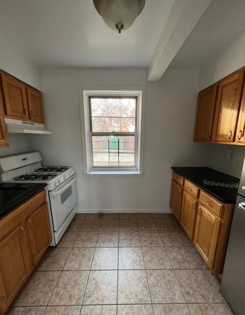 1 Bedroom, Auburndale Rental in NYC for $1,975 - Photo 1