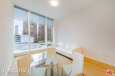 1 Bedroom, South Park Rental in Los Angeles, CA for $3,200 - Photo 1