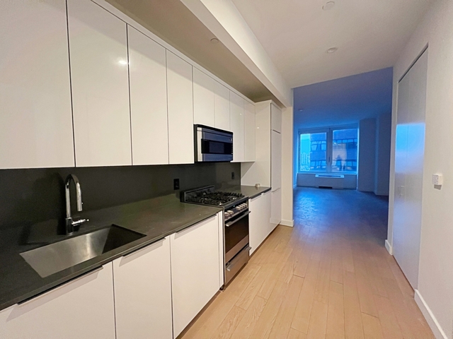 1 Bedroom, Financial District Rental in NYC for $4,900 - Photo 1