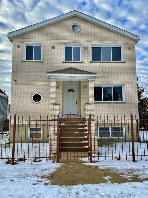 4 Bedrooms, Cicero Rental in Chicago, IL for $2,300 - Photo 1