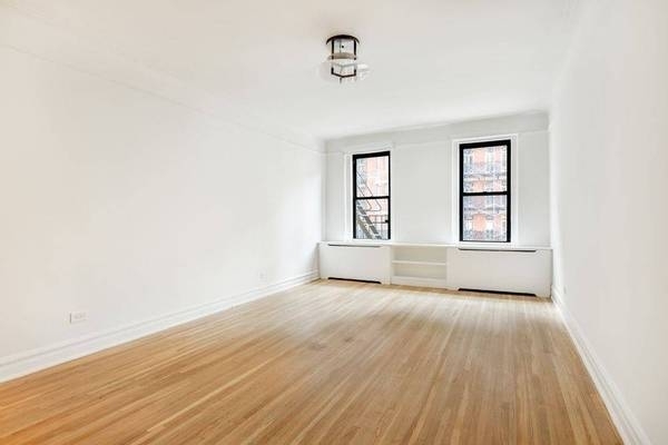 Studio, Chelsea Rental in NYC for $2,750 - Photo 1