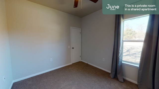 Room, Chestnut Rental in Austin-Round Rock Metro Area, TX for $900 - Photo 1