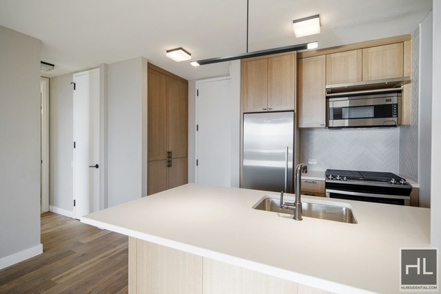 2 Bedrooms, Hell's Kitchen Rental in NYC for $5,827 - Photo 1