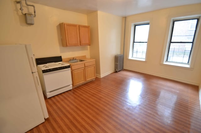1 Bedroom, Concourse Village Rental in NYC for $1,558 - Photo 1