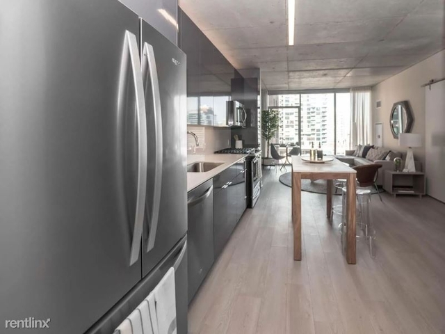 1 Bedroom, River North Rental in Chicago, IL for $2,041 - Photo 1
