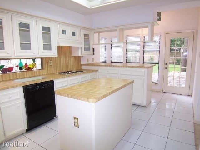 3 Bedrooms, Cypresswood Rental in Houston for $2,450 - Photo 1