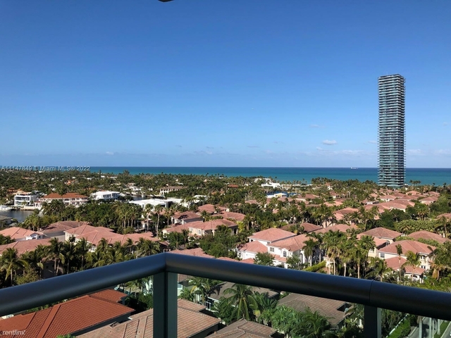 2 Bedrooms, Golden Shores Ocean Boulevard Estates Rental in Miami, FL for $3,000 - Photo 1