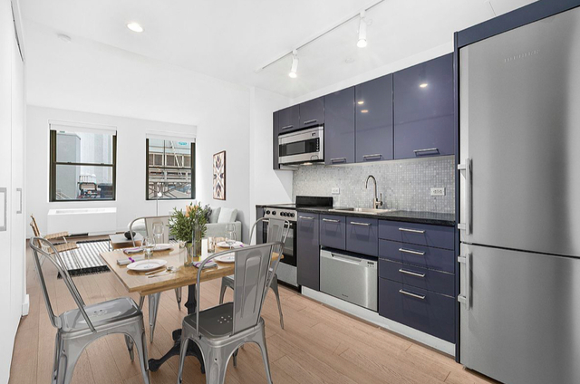 2 Bedrooms, Financial District Rental in NYC for $4,675 - Photo 1