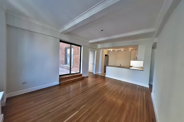 2 Bedrooms, Lincoln Square Rental in NYC for $7,054 - Photo 1