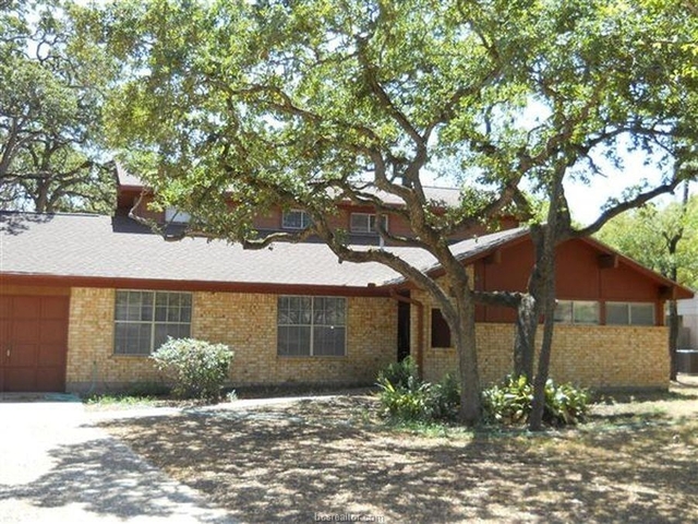 5 Bedrooms, Southwood Rental in Bryan-College Station Metro Area, TX for $2,500 - Photo 1