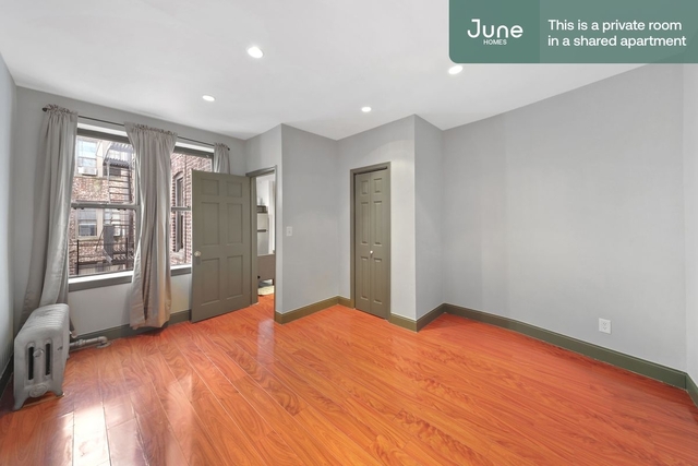 Listing at 23 East 109