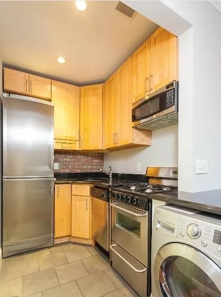 1 Bedroom, Turtle Bay Rental in NYC for $3,150 - Photo 1