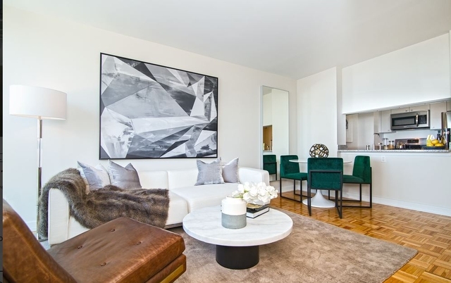 2 Bedrooms, Long Island City Rental in NYC for $4,815 - Photo 1