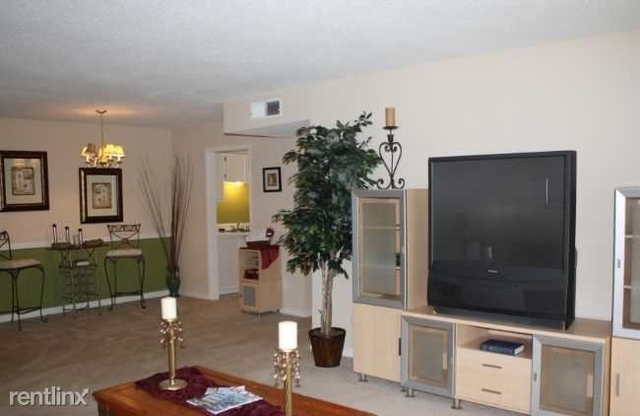 3 Bedrooms, Energy Corridor Rental in Houston for $1,429 - Photo 1