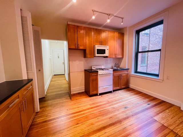 1 Bedroom, Upper East Side Rental in NYC for $2,695 - Photo 1